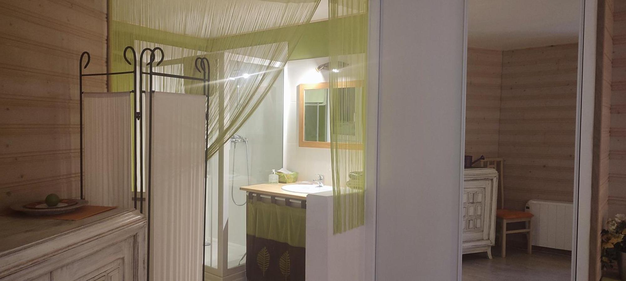 Gite Cosy, Sur Jardin, Terrasse Privee, Parking Au Calme En Rdc Gémozac Εξωτερικό φωτογραφία