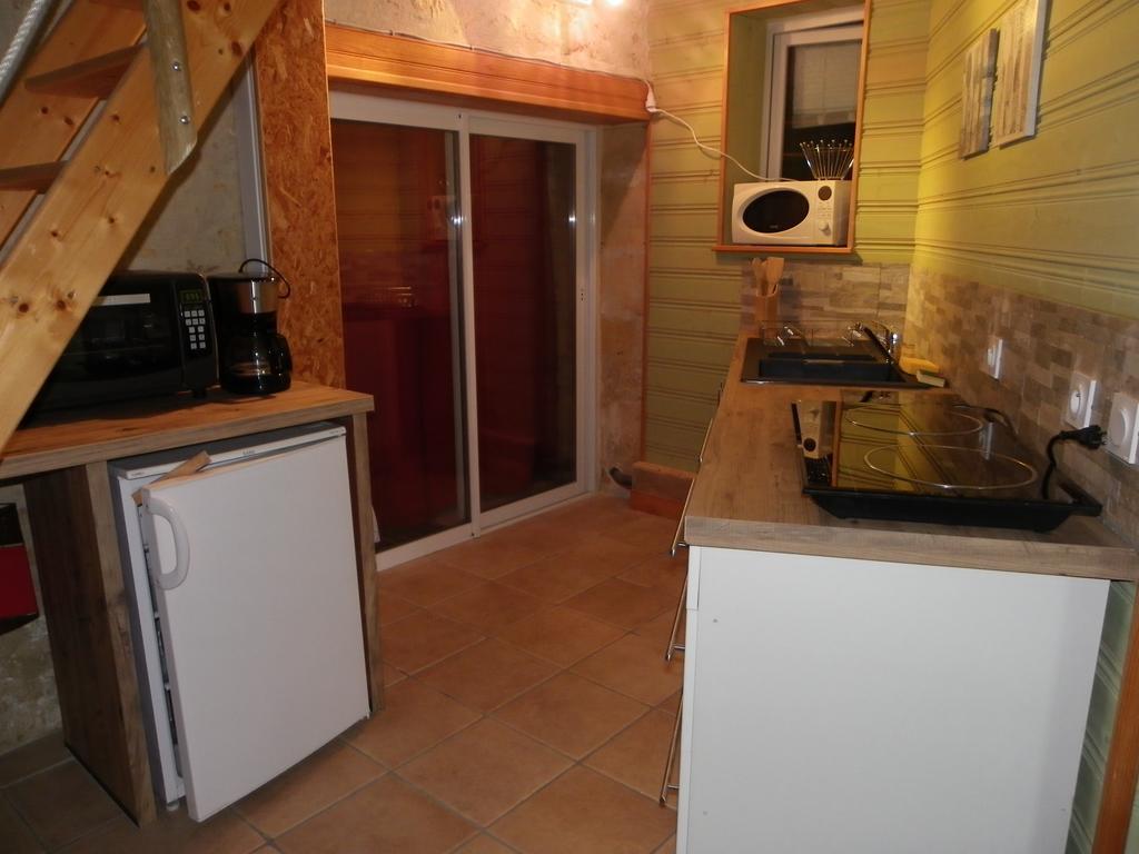 Gite Cosy, Sur Jardin, Terrasse Privee, Parking Au Calme En Rdc Gémozac Εξωτερικό φωτογραφία